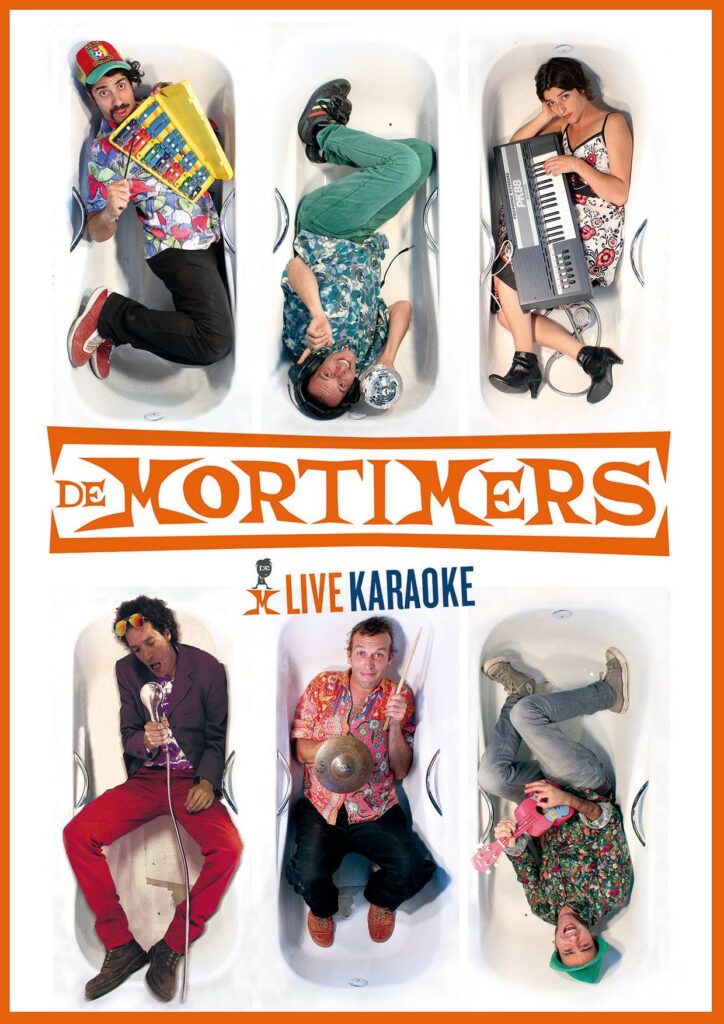 DE Mortimers live karoke show